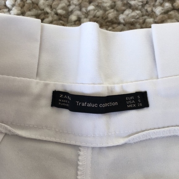 Zara White Shorts with Attached Side Belt Sz S - Picture 6 of 12